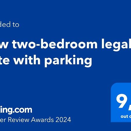 New Two-Bedroom Legal Suite With Parking White Rock Exterior foto